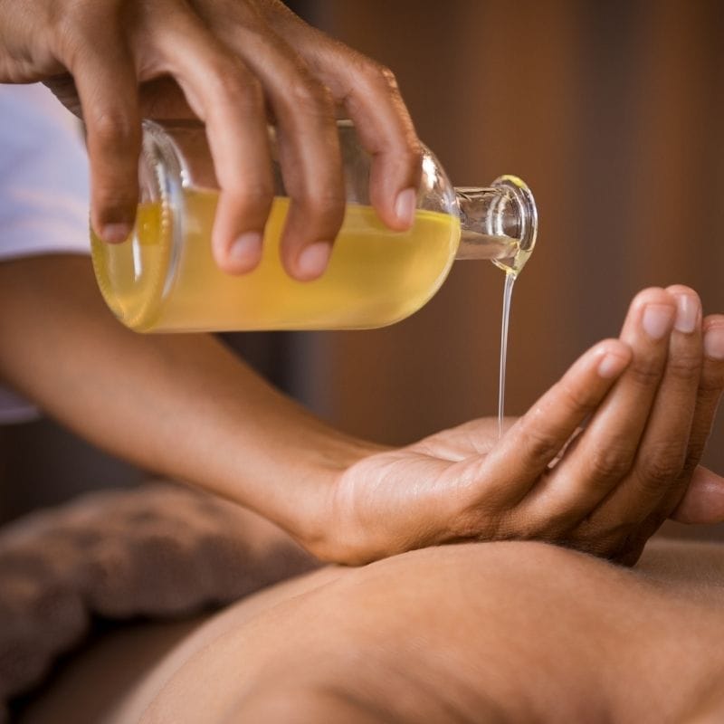 les-huiles-de-massage-pour-booster-la-libido-2